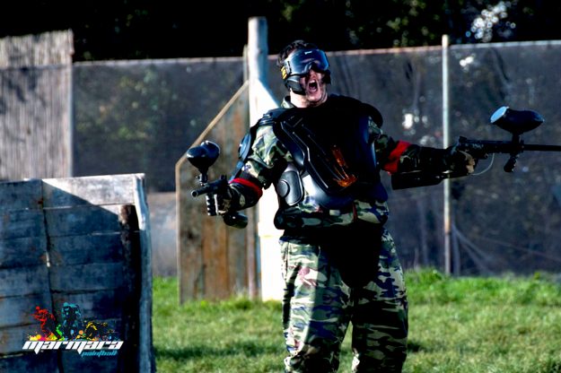 Filmlerde Geçen Eğlenceli Paintball Sahneleri