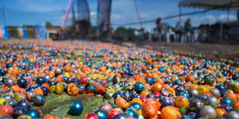 Boya Toplarının Hızını Etkileyen Faktör: Artan Mesafe